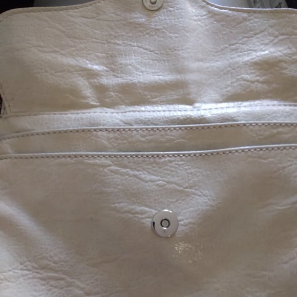 5 For $30 Cream Faux Leather Shoulder Crossbody Bag - Picture 6 of 6